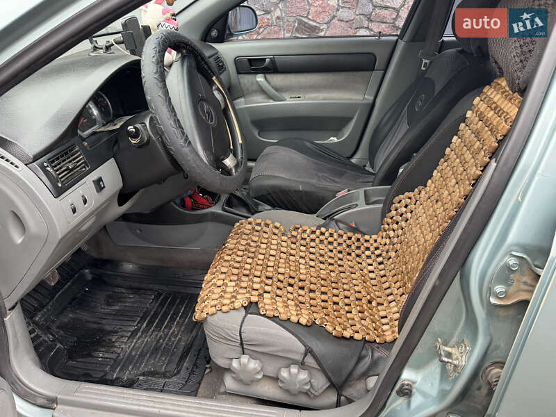 Седан Chevrolet Lacetti 2007 в Александрие