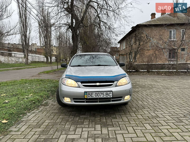 Хэтчбек Chevrolet Lacetti 2005 в Николаеве