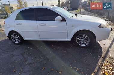 Хэтчбек Chevrolet Lacetti 2005 в Павлограде