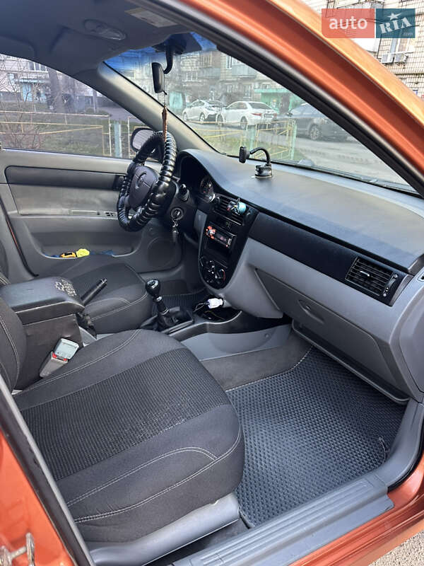 Седан Chevrolet Lacetti 2006 в Києві фото 12 Седан Chevrolet Lacetti 2006 в Києві