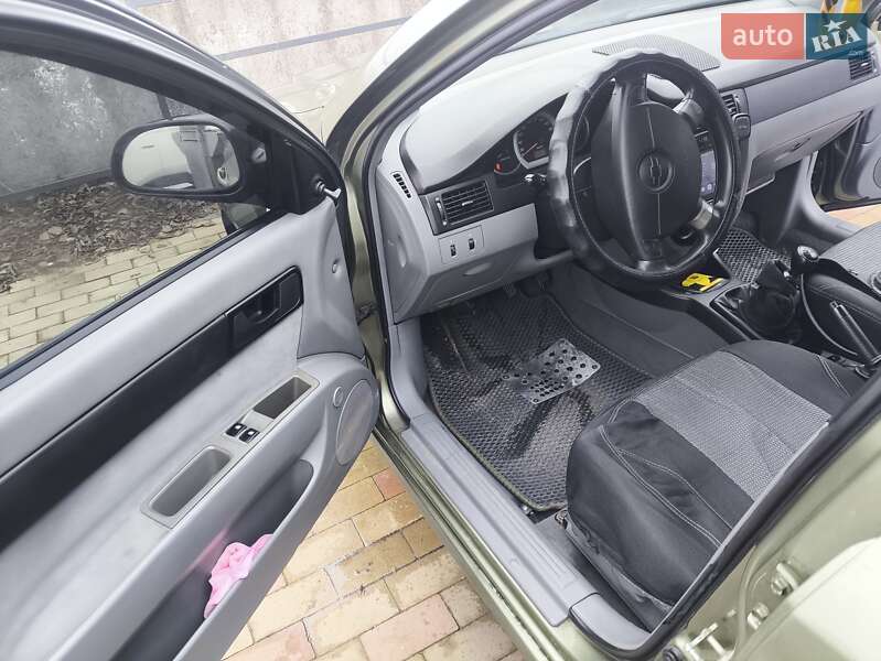 Седан Chevrolet Lacetti 2004 в Білій Церкві