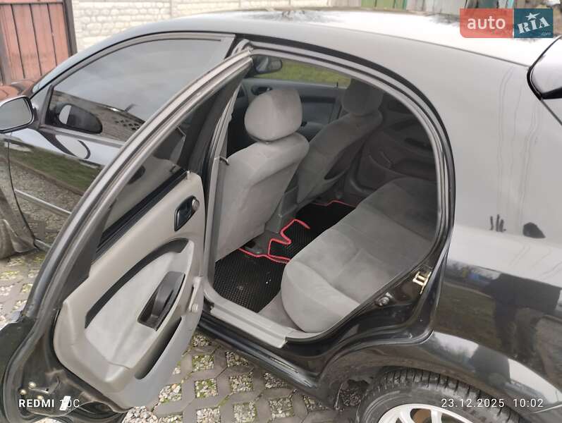 Хетчбек Chevrolet Lacetti 2005 в Павлограді фото 3 Хетчбек Chevrolet Lacetti 2005 в Павлограді