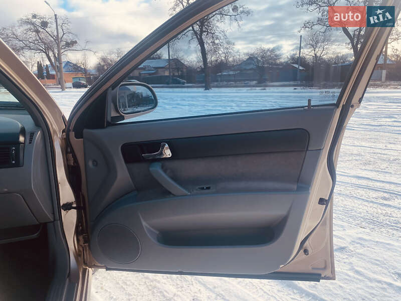 Седан Chevrolet Lacetti 2007 в Полтаві