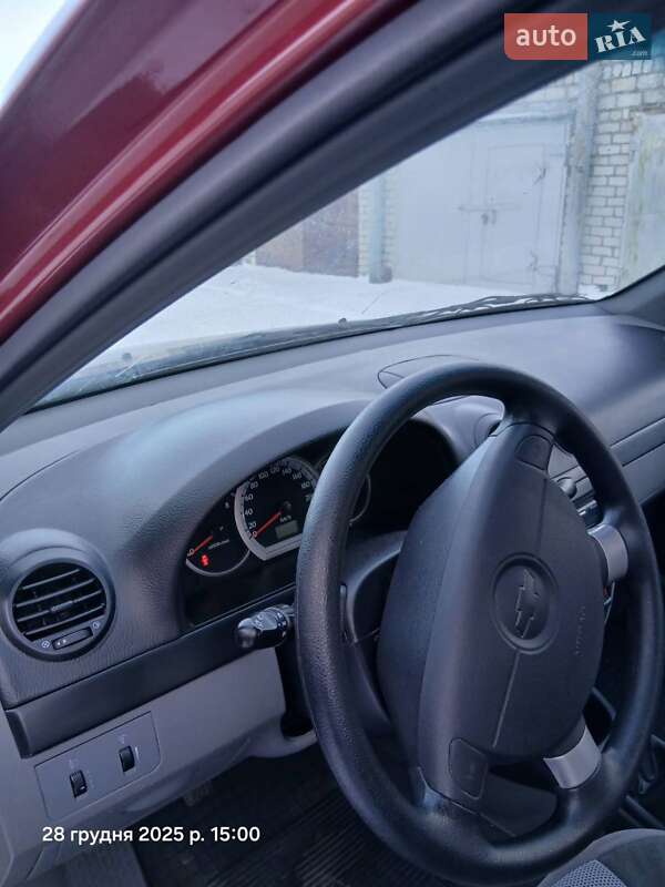 Хэтчбек Chevrolet Lacetti 2006 в Кременчуге фото 5 Хэтчбек Chevrolet Lacetti 2006 в Кременчуге