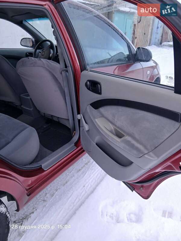 Хэтчбек Chevrolet Lacetti 2006 в Кременчуге фото 10 Хэтчбек Chevrolet Lacetti 2006 в Кременчуге