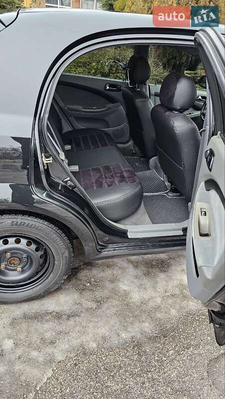 Хэтчбек Chevrolet Lacetti 2005 в Никополе фото 16 Хэтчбек Chevrolet Lacetti 2005 в Никополе