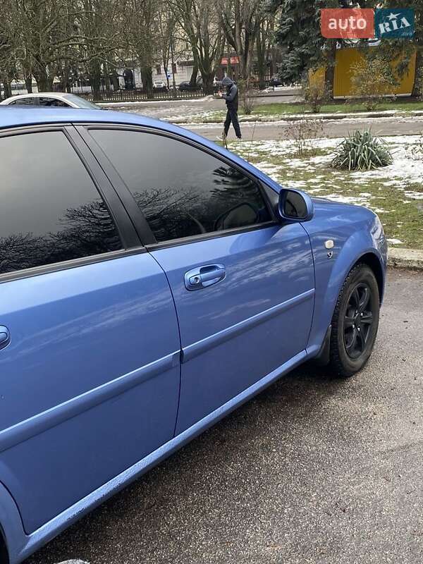 Седан Chevrolet Lacetti 2005 в Никополе фото 3 Седан Chevrolet Lacetti 2005 в Никополе