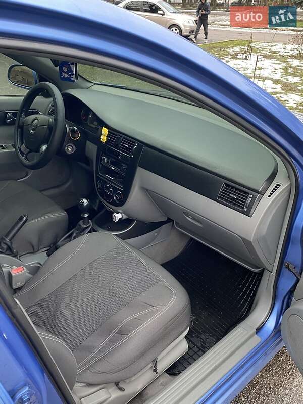 Седан Chevrolet Lacetti 2005 в Никополе фото 8 Седан Chevrolet Lacetti 2005 в Никополе