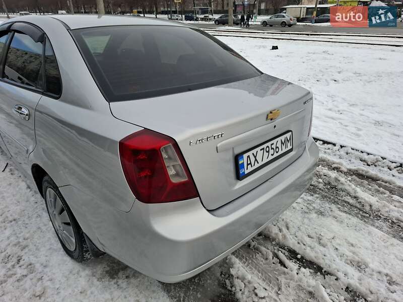 Седан Chevrolet Lacetti 2008 в Змиеве