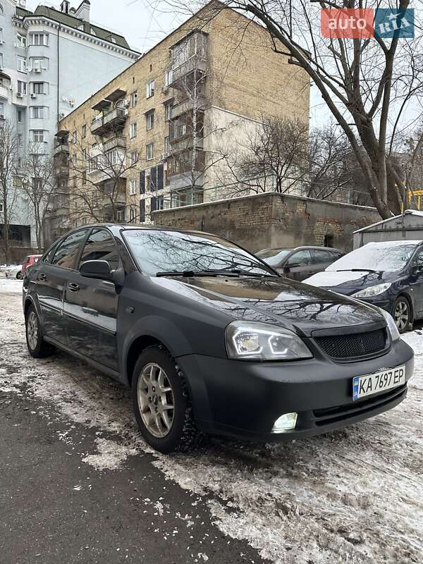 Седан Chevrolet Lacetti 2008 в Киеве