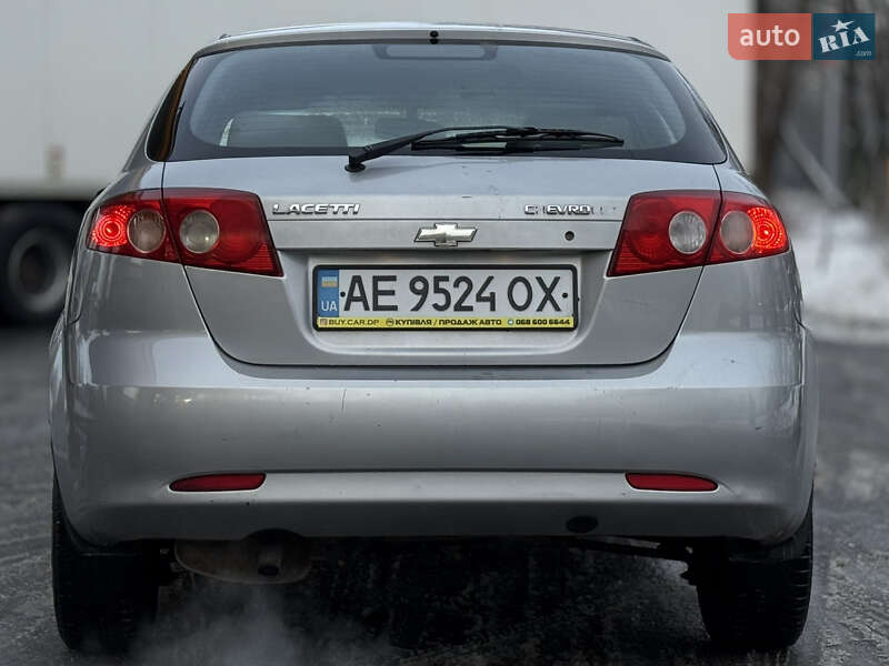 Хетчбек Chevrolet Lacetti 2004 в Дніпрі