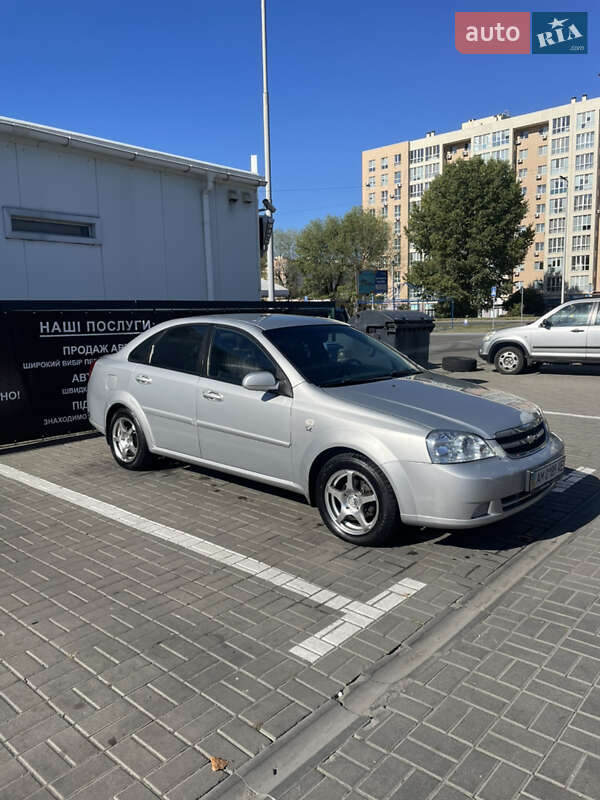 Седан Chevrolet Lacetti 2005 в Киеве
