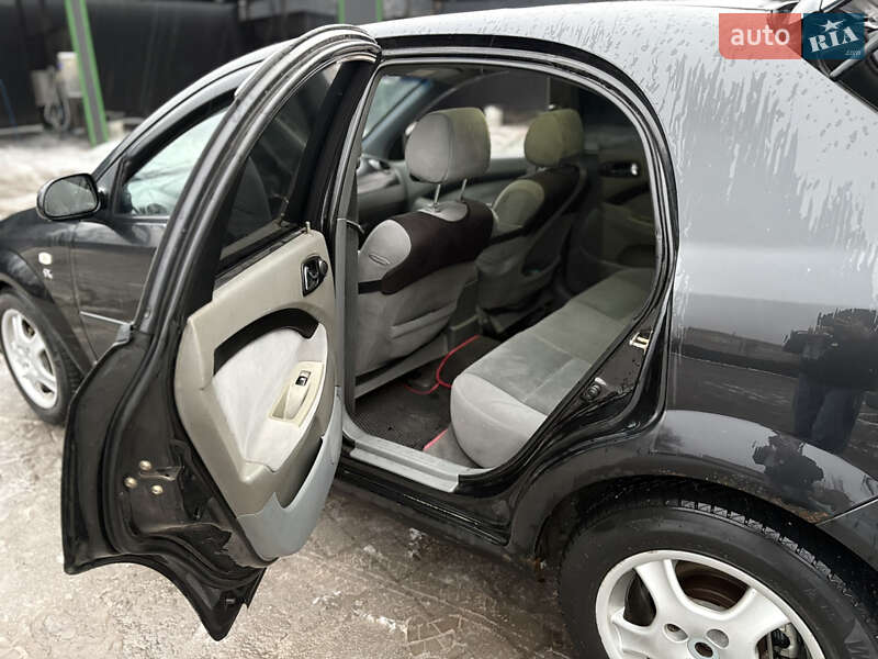 Хэтчбек Chevrolet Lacetti 2005 в Запорожье