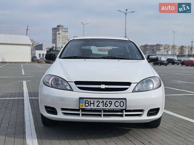 Хэтчбек Chevrolet Lacetti 2006 в Одессе фото 3 Хэтчбек Chevrolet Lacetti 2006 в Одессе