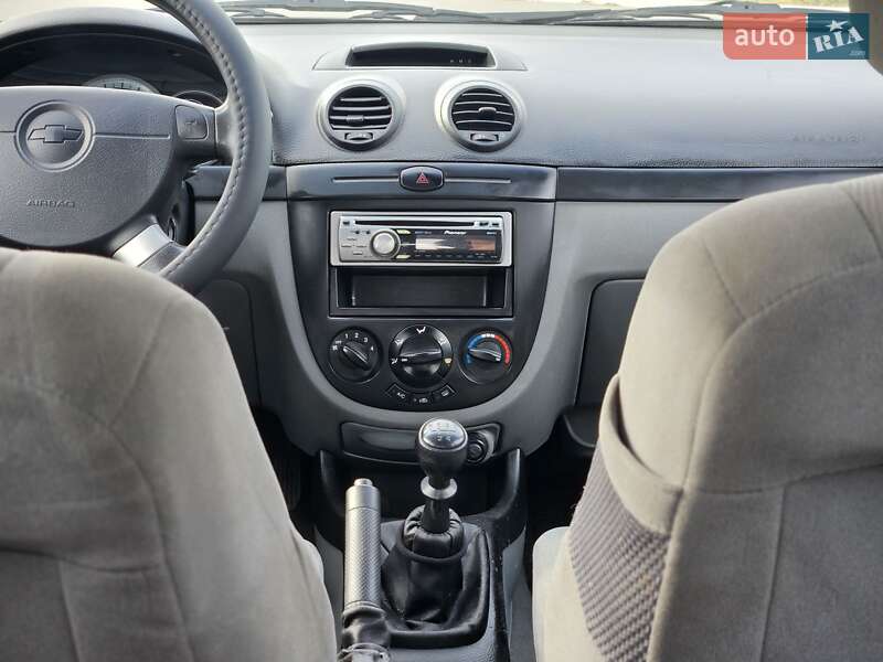 Хэтчбек Chevrolet Lacetti 2006 в Одессе фото 17 Хэтчбек Chevrolet Lacetti 2006 в Одессе