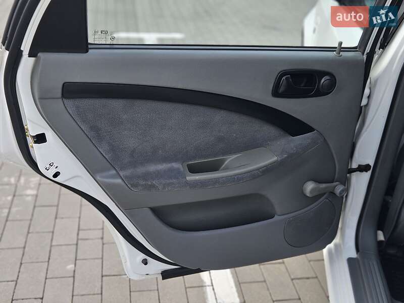 Хэтчбек Chevrolet Lacetti 2006 в Одессе фото 19 Хэтчбек Chevrolet Lacetti 2006 в Одессе