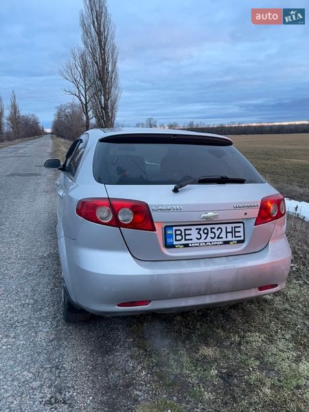Хэтчбек Chevrolet Lacetti 2005 в Кропивницком