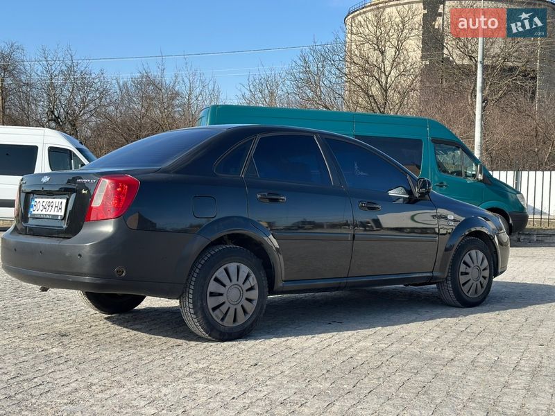Седан Chevrolet Lacetti 2005 в Кременце