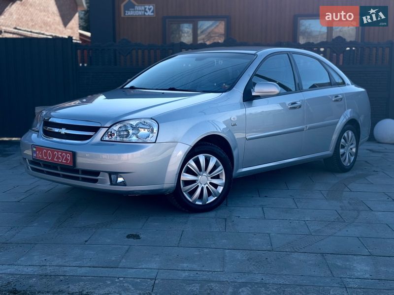 Седан Chevrolet Lacetti 2008 в Харькове