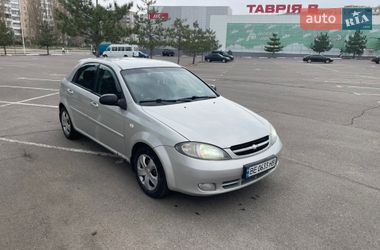 Хэтчбек Chevrolet Lacetti 2005 в Николаеве