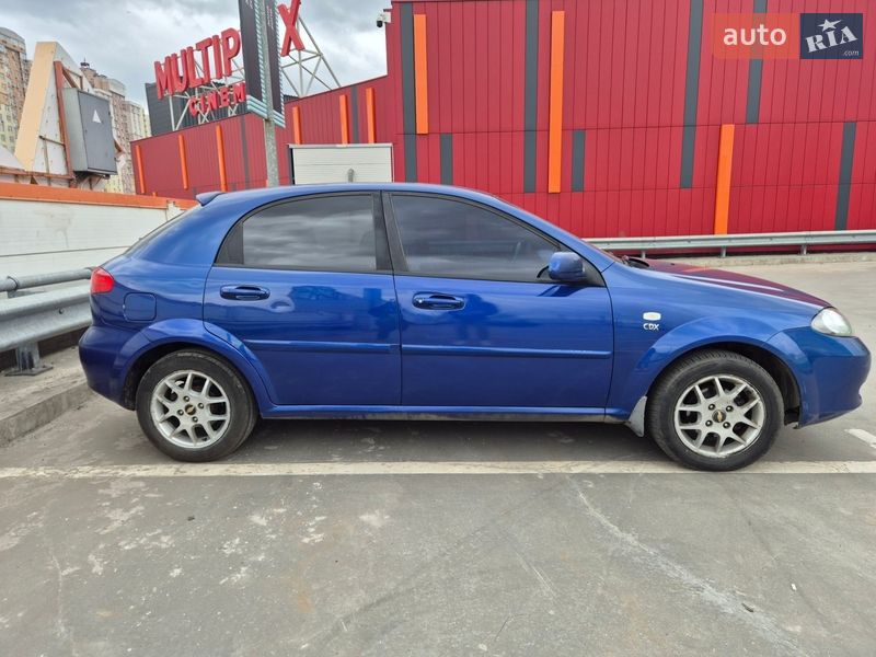 Хэтчбек Chevrolet Lacetti 2008 в Броварах