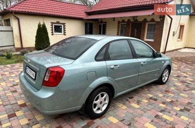 Седан Chevrolet Lacetti 2005 в Чернівцях