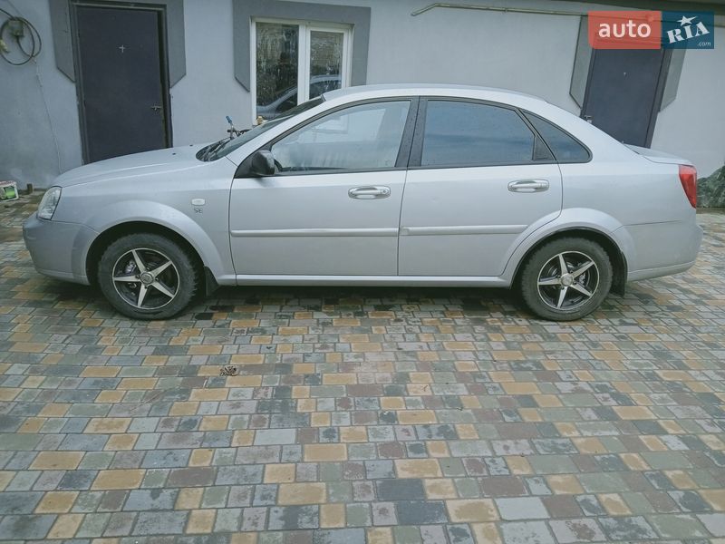 Седан Chevrolet Lacetti 2006 в Дубно