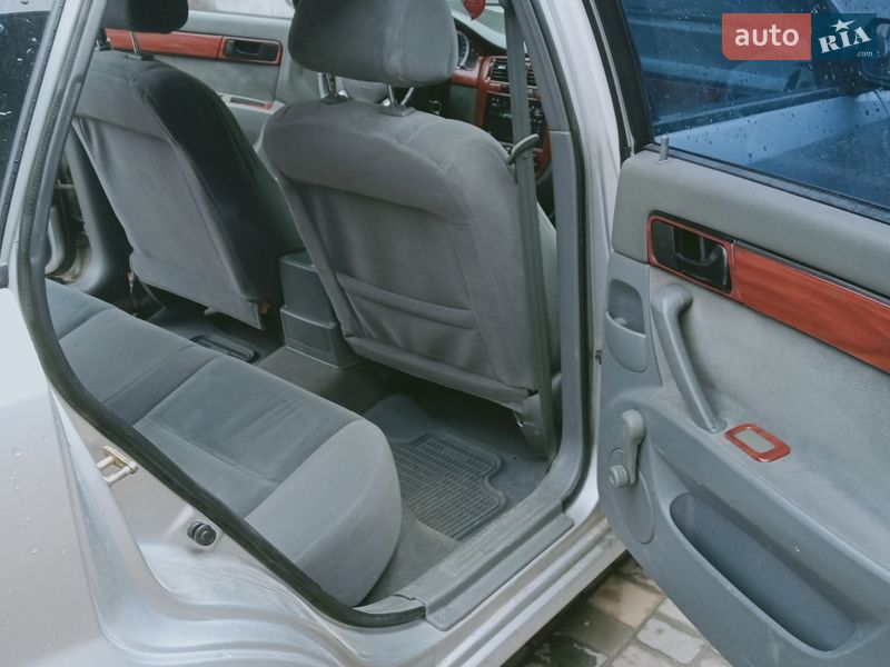 Седан Chevrolet Lacetti 2006 в Дубно