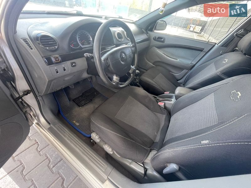 Хэтчбек Chevrolet Lacetti 2005 в Николаеве фото 16 Хэтчбек Chevrolet Lacetti 2005 в Николаеве