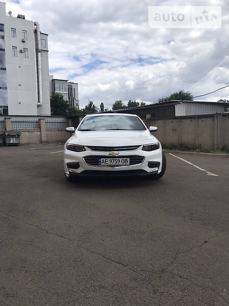 Седан Chevrolet Malibu 2016 в Кривому Розі