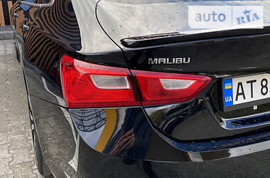 Седан Chevrolet Malibu 2017 в Ивано-Франковске