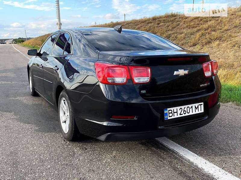 Седан Chevrolet Malibu 2014 в Львове