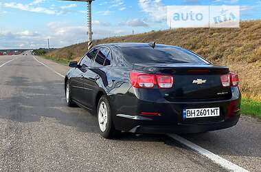 Седан Chevrolet Malibu 2014 в Львове