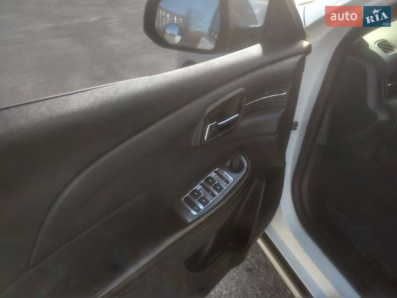 Седан Chevrolet Malibu 2015 в Харкові