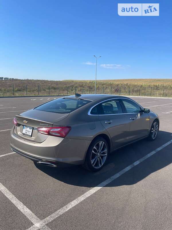 Седан Chevrolet Malibu 2019 в Ровно