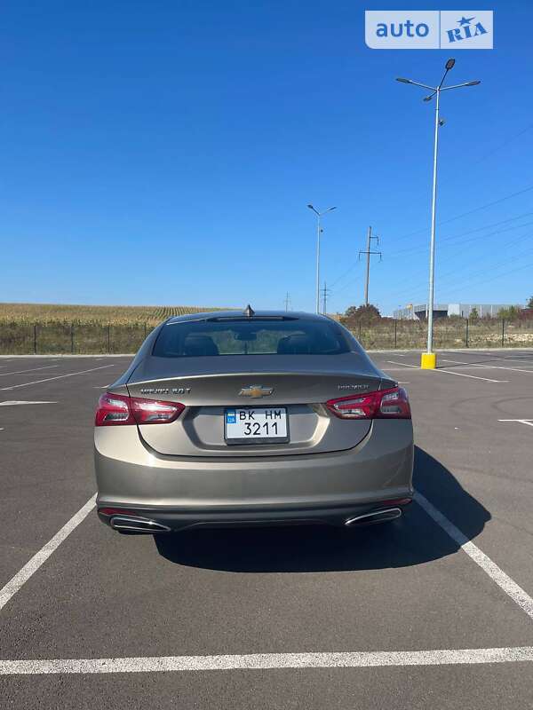 Седан Chevrolet Malibu 2019 в Ровно