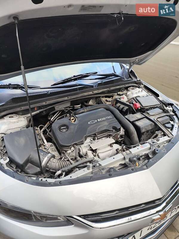 Седан Chevrolet Malibu 2016 в Вышгороде