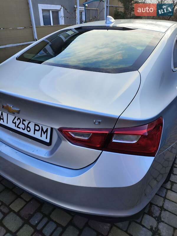 Седан Chevrolet Malibu 2016 в Вышгороде