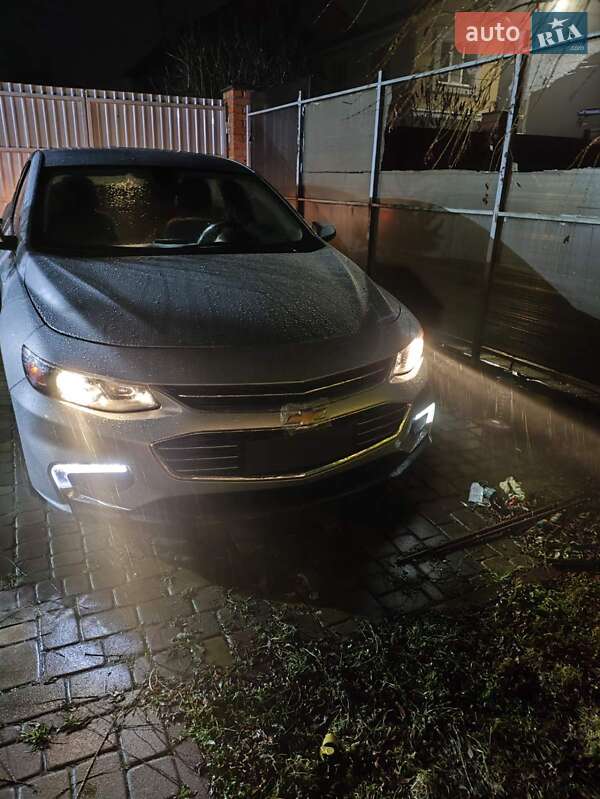 Седан Chevrolet Malibu 2016 в Вышгороде