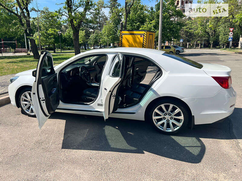 Седан Chevrolet Malibu 2013 в Києві