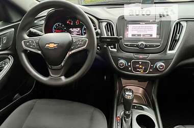 Седан Chevrolet Malibu 2018 в Одессе