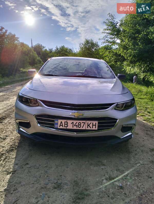 Седан Chevrolet Malibu 2016 в Виннице