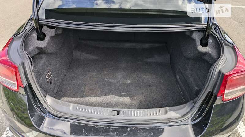 Седан Chevrolet Malibu 2016 в Києві