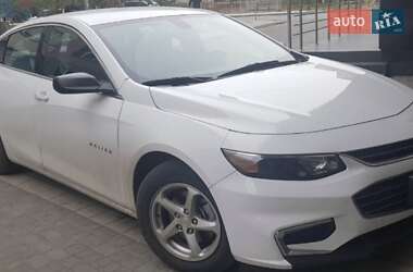 Седан Chevrolet Malibu 2016 в Івано-Франківську