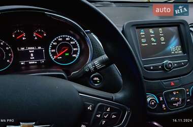 Седан Chevrolet Malibu 2018 в Черкасах