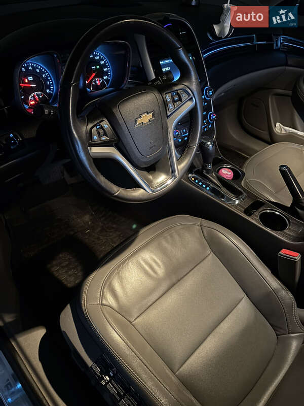 Седан Chevrolet Malibu 2014 в Запорожье