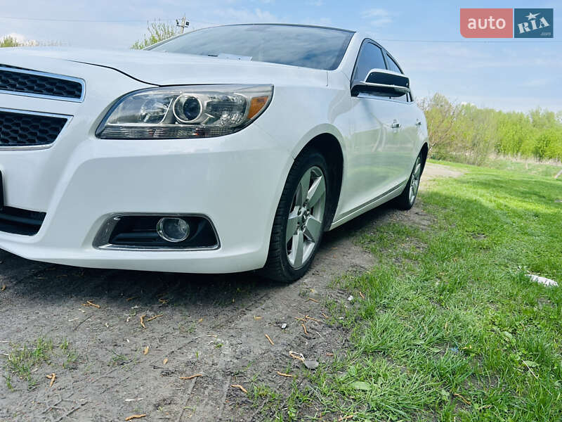 Седан Chevrolet Malibu 2012 в Золочеве