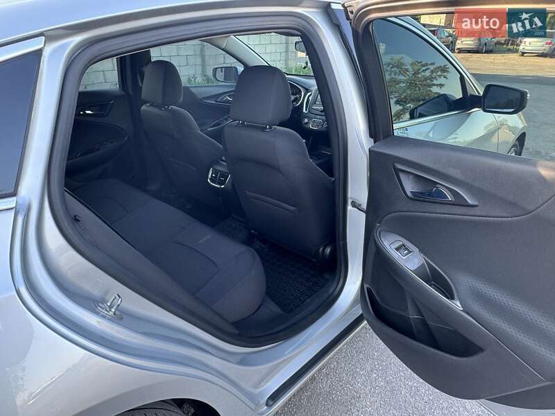 Седан Chevrolet Malibu 2017 в Кам'янському