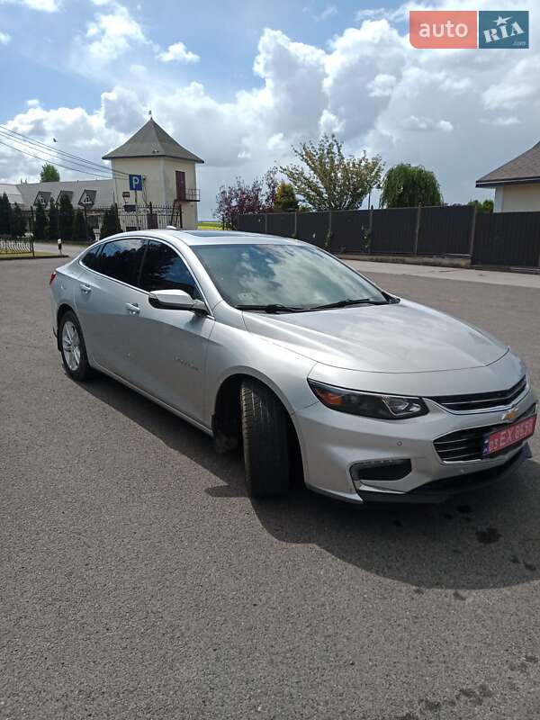 Седан Chevrolet Malibu 2016 в Володимирі