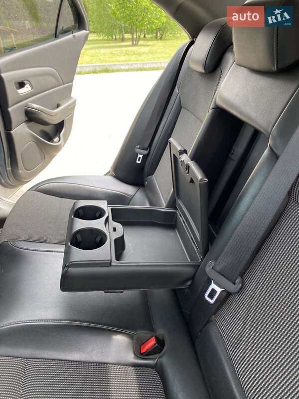 Седан Chevrolet Malibu 2012 в Олександрії